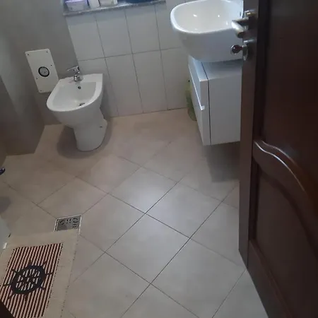 Apartament In Regim * Constanţa